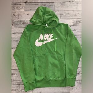 Nike Men's Green Hoodie